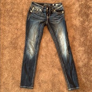 26 Regular skinny Miss Me jeans! Worn once.